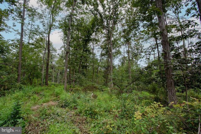 2325 YORK RD, Gettysburg, PA 17325