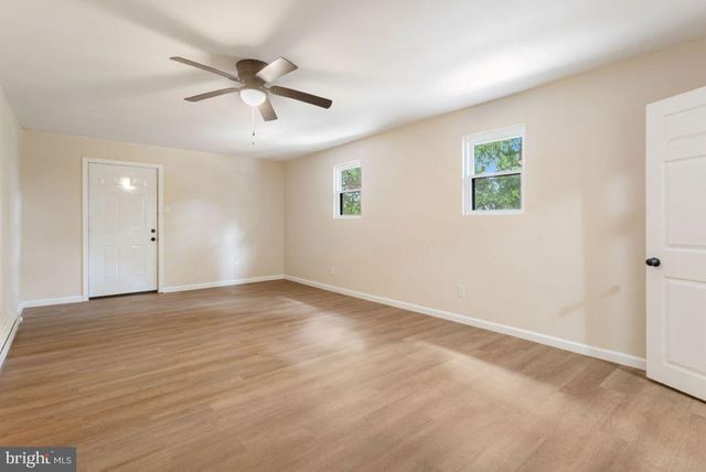 2325 YORK RD, Gettysburg, PA 17325