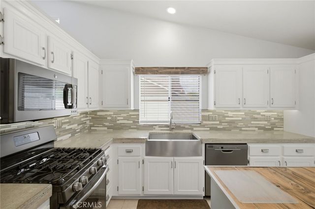 20163 Mapleleaf Court, Wildomar, CA 92595