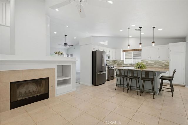 20163 Mapleleaf Court, Wildomar, CA 92595