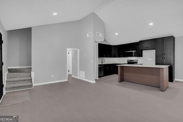 6807 Shangrila Way, Riverdale, GA 30296