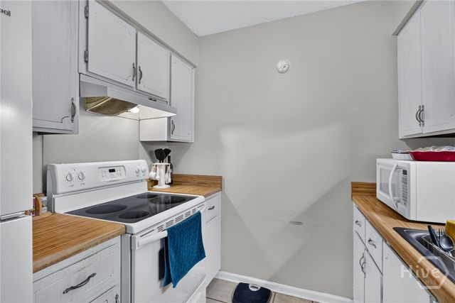 1013 Debbie Street, Savannah, GA 31410