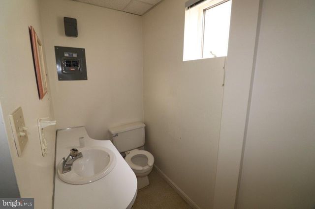 179 DELAWARE AVE #FRONT, Palmerton, PA 18071