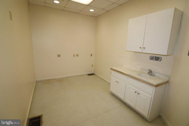 179 DELAWARE AVE #FRONT, Palmerton, PA 18071