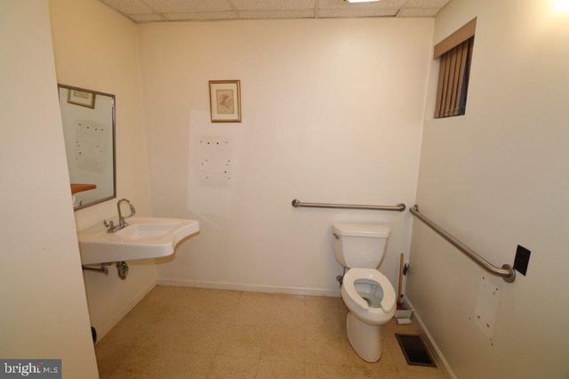 179 DELAWARE AVE #FRONT, Palmerton, PA 18071