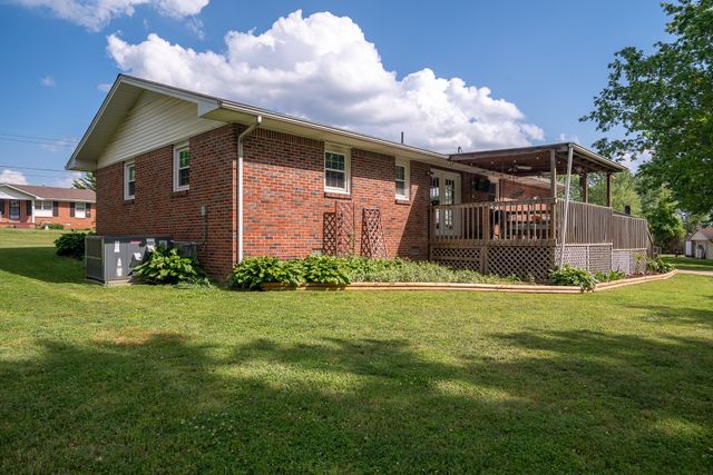 113 Horn Ave, Loretto, TN 38469