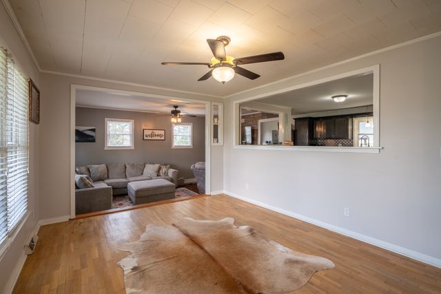 113 Horn Ave, Loretto, TN 38469
