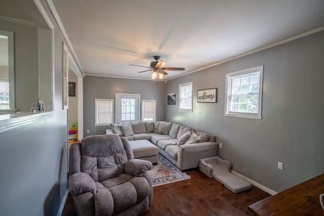 113 Horn Ave, Loretto, TN 38469