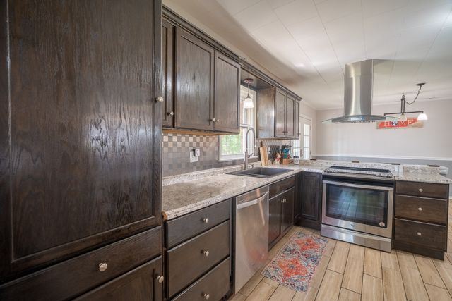 113 Horn Ave, Loretto, TN 38469