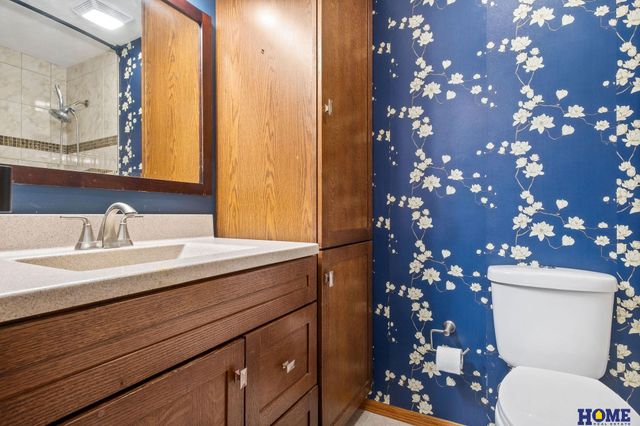 1800 Old Glory Road, Lincoln, NE 68521