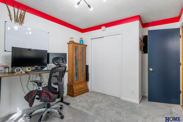 1800 Old Glory Road, Lincoln, NE 68521