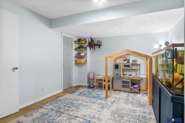 1800 Old Glory Road, Lincoln, NE 68521