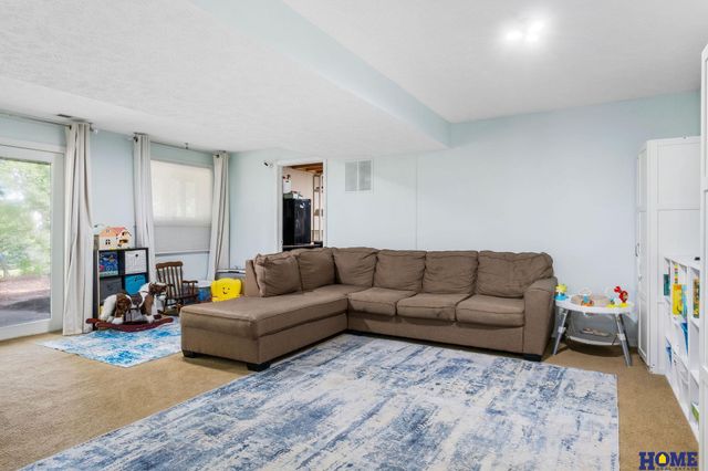 1800 Old Glory Road, Lincoln, NE 68521