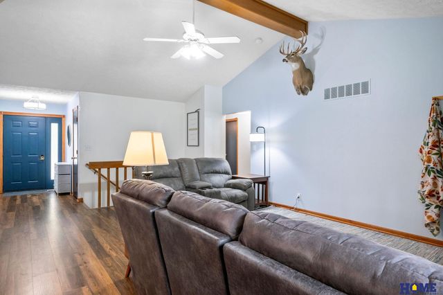 1800 Old Glory Road, Lincoln, NE 68521
