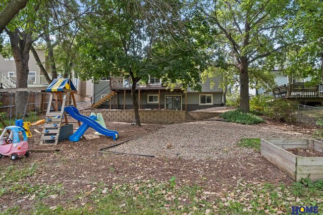 1800 Old Glory Road, Lincoln, NE 68521