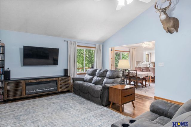 1800 Old Glory Road, Lincoln, NE 68521