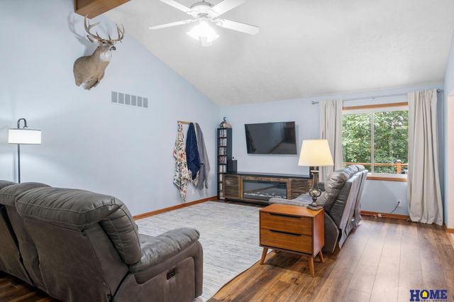 1800 Old Glory Road, Lincoln, NE 68521