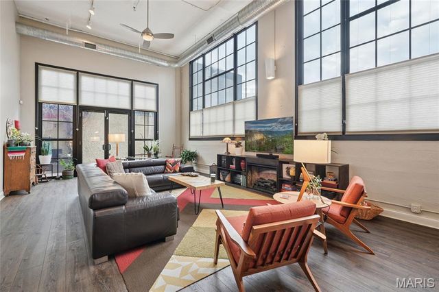 4200 Laclede Avenue 106, St Louis, MO 63108