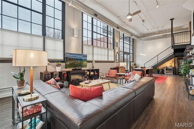 4200 Laclede Avenue 106, St Louis, MO 63108