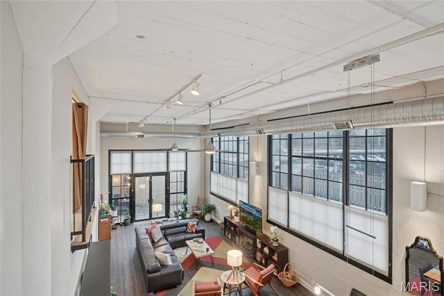 4200 Laclede Avenue 106, St Louis, MO 63108