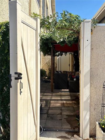 4200 Laclede Avenue 106, St Louis, MO 63108