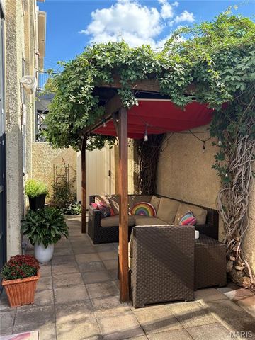 4200 Laclede Avenue 106, St Louis, MO 63108