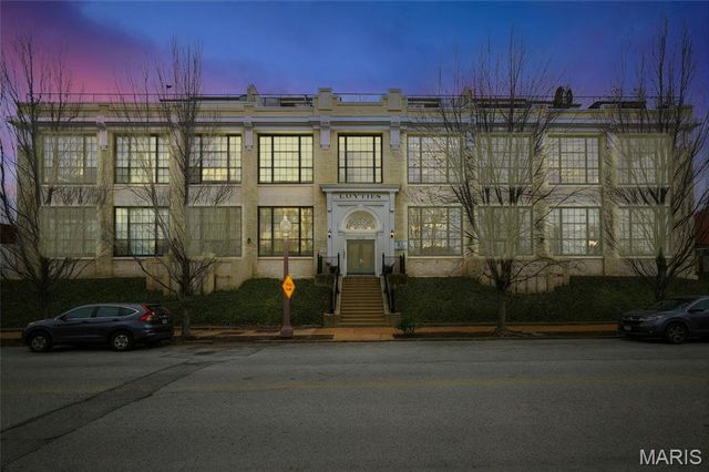 4200 Laclede Avenue 106, St Louis, MO 63108