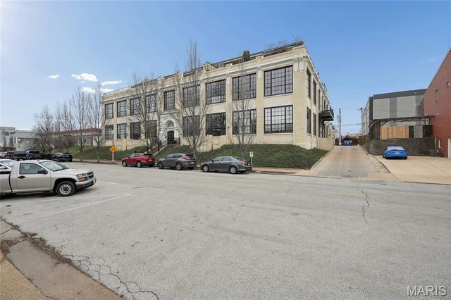 4200 Laclede Avenue 106, St Louis, MO 63108
