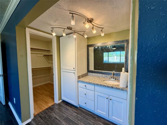 13834 New Village Lane, Sugar Land, TX 77498