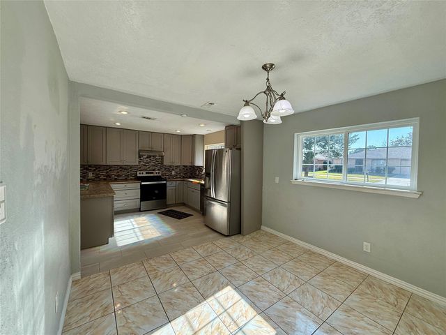 13834 New Village Lane, Sugar Land, TX 77498