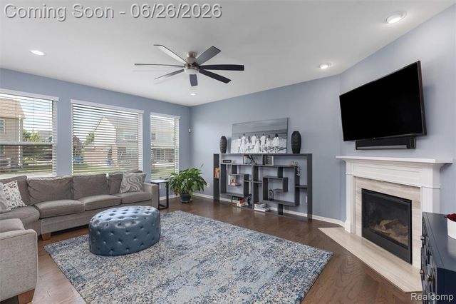 50302 Maywood, Canton, MI 48188