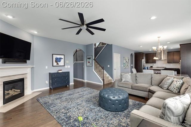 50302 Maywood, Canton, MI 48188