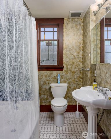 5625 Fisherman Bay, Lopez Island, WA 98261