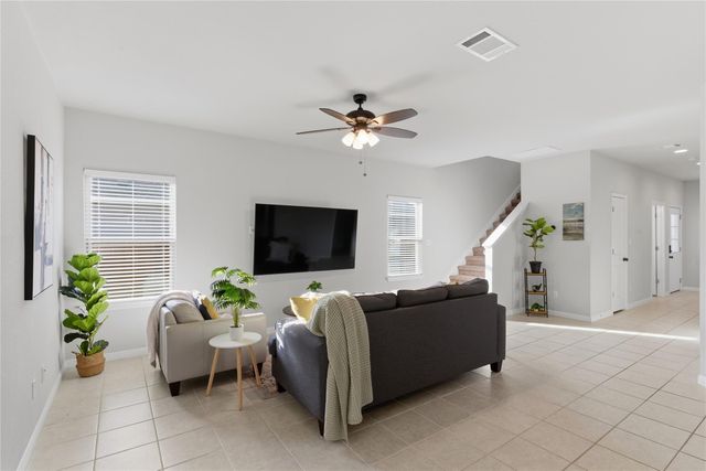 237 Driftwood LN, Bastrop, TX 78602