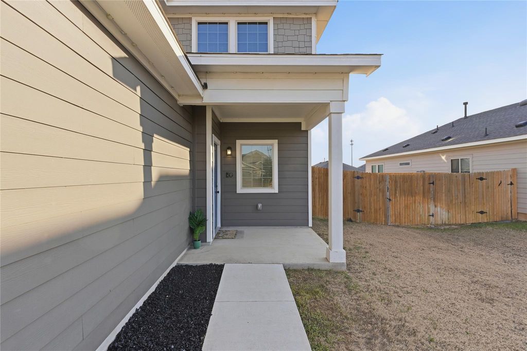 237 Driftwood LN, Bastrop, TX 78602