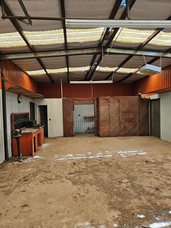 Image 23 of property listing at 616 Driftwood Drive, Robert Lee, TX 76945