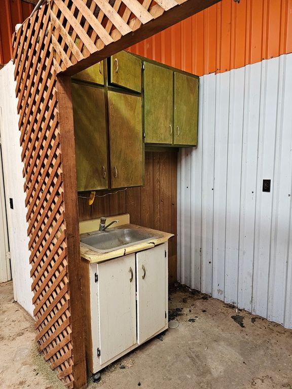 Image 25 of property listing at 616 Driftwood Drive, Robert Lee, TX 76945