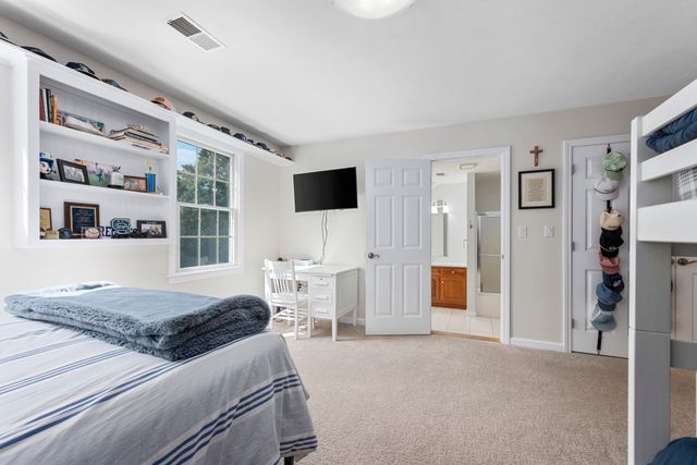 2 Jillson Way, Sandwich, MA 02537
