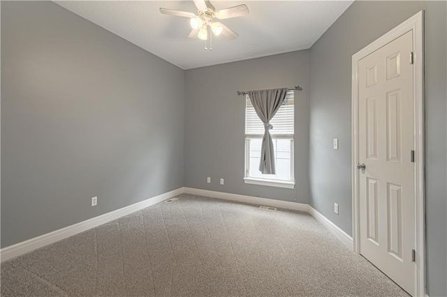 901 Chisam Road, Kearney, MO 64060