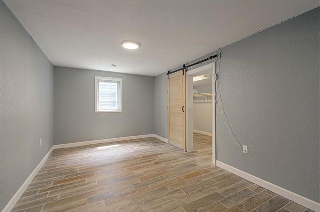 901 Chisam Road, Kearney, MO 64060