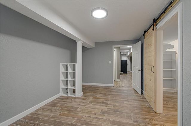 901 Chisam Road, Kearney, MO 64060