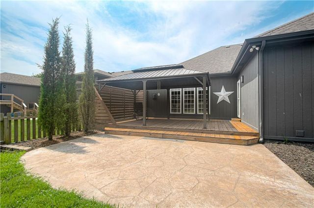 901 Chisam Road, Kearney, MO 64060