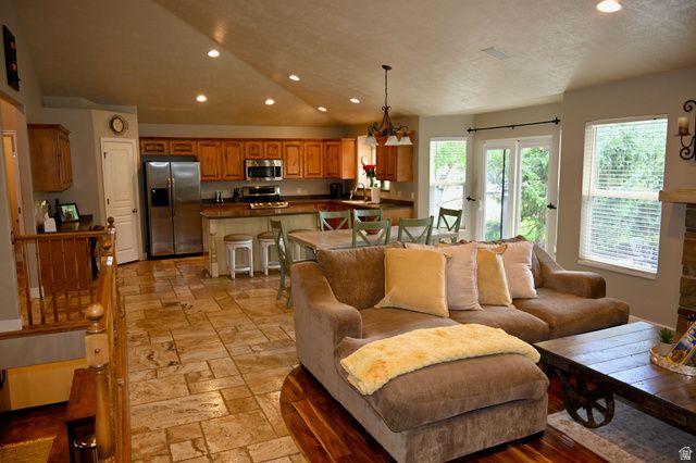314 E BROWN FARM LN, Draper, UT 84020