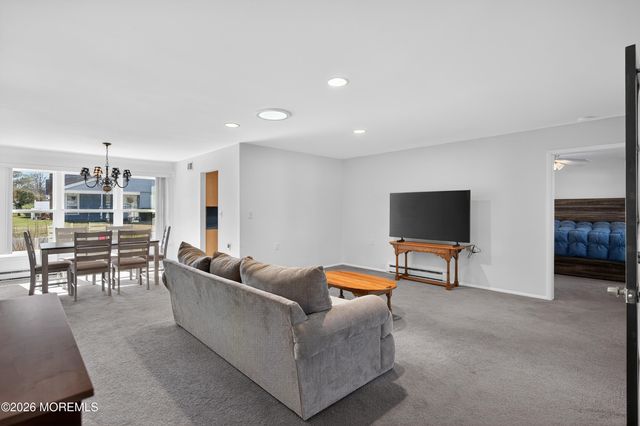 826B Liverpool Circle, Manchester, NJ 08759