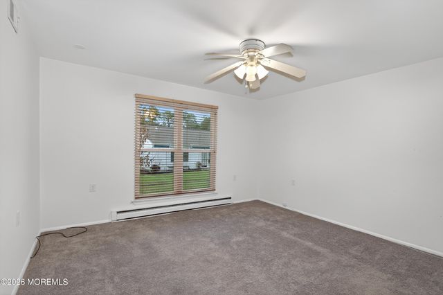 826B Liverpool Circle, Manchester, NJ 08759