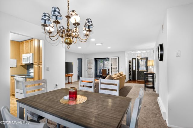 826B Liverpool Circle, Manchester, NJ 08759