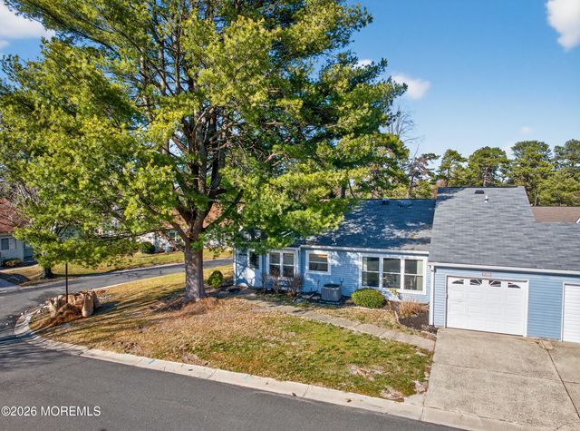 826B Liverpool Circle, Manchester, NJ 08759