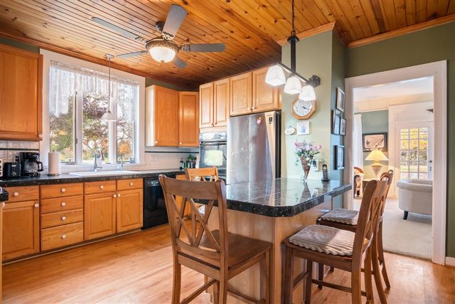 48525 Eight Mile Road, Northville, MI 48167