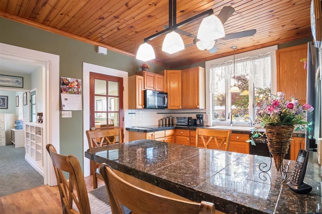 48525 Eight Mile Road, Northville, MI 48167