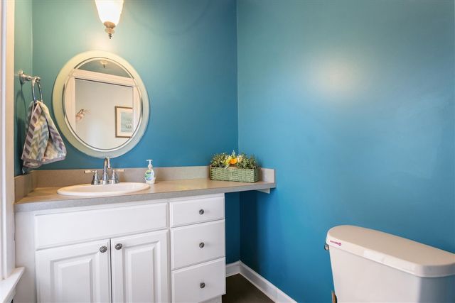 48525 Eight Mile Road, Northville, MI 48167